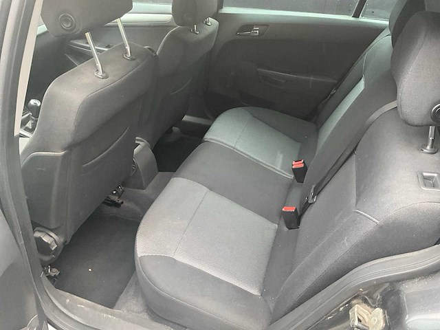 2010 opel astra - afbeelding 16 van  36