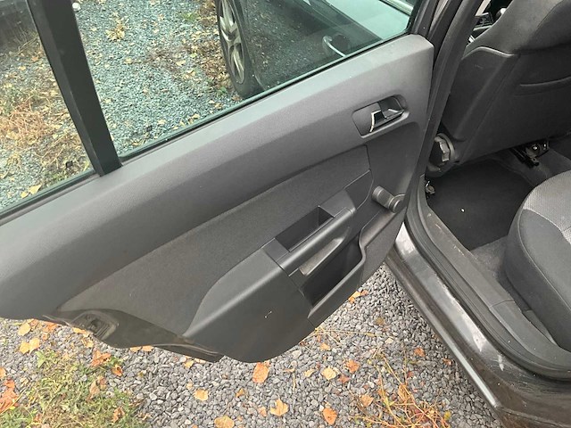 2010 opel astra - afbeelding 17 van  36