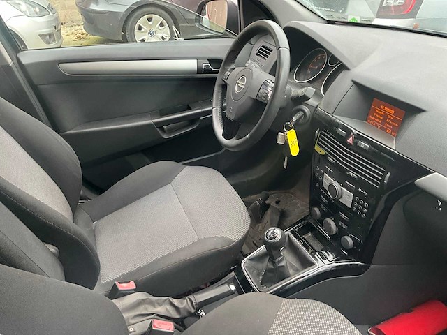 2010 opel astra - afbeelding 27 van  36