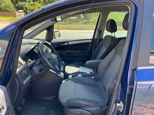 2010 opel zafira personenauto - afbeelding 19 van  46