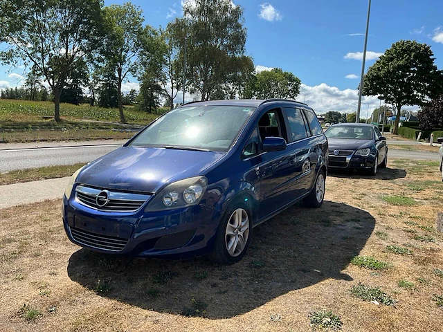 2010 opel zafira personenauto - afbeelding 1 van  46