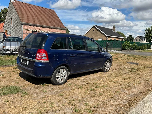 2010 opel zafira personenauto - afbeelding 5 van  46