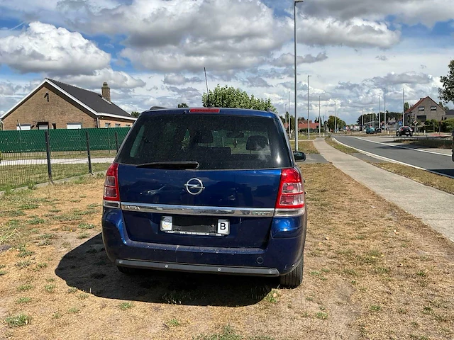 2010 opel zafira personenauto - afbeelding 6 van  46