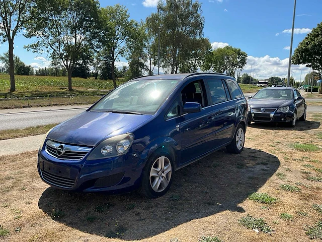 2010 opel zafira personenauto - afbeelding 9 van  46