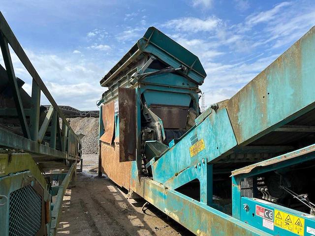 2010 powerscreen commander 1400 mobiele zeefinstallatie - afbeelding 32 van  36