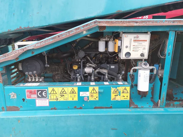 2010 powerscreen commander 1400 mobiele zeefinstallatie - afbeelding 33 van  36