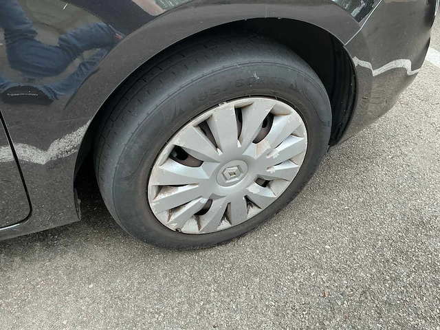 2010 renault clio - afbeelding 2 van  16