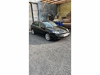 2010 renault laguna 2.0 dci euro 5 - afbeelding 2 van  24