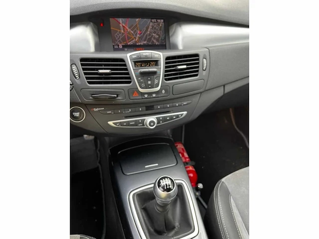 2010 renault laguna 2.0 dci euro 5 - afbeelding 7 van  24