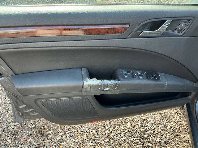 2010 skoda superb schade - personenauto - afbeelding 15 van  22