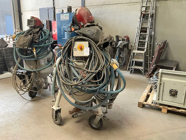 2010 straaltechniek 98-240-ce drukstraalketel - afbeelding 1 van  11