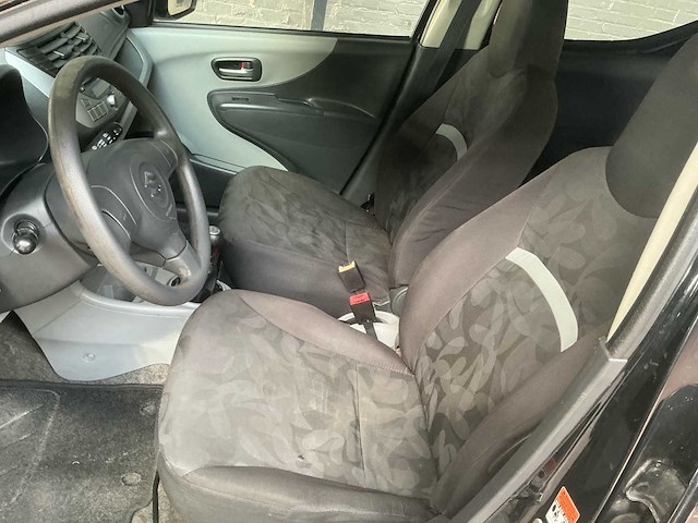 2010 suzuki alto personenauto - afbeelding 9 van  28