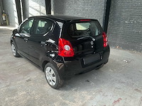 2010 suzuki alto personenauto - afbeelding 22 van  28