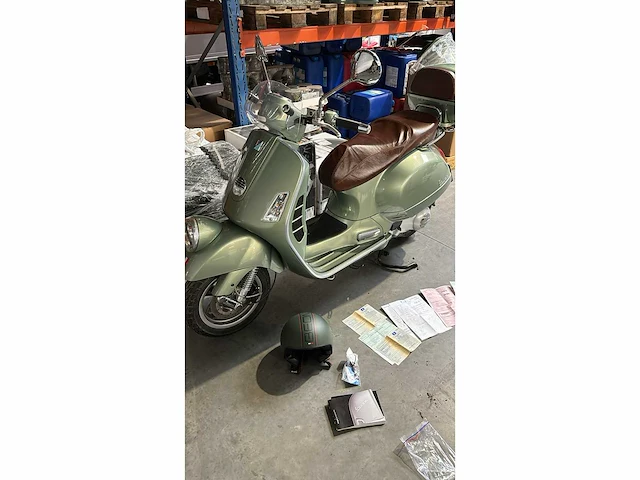 2010 vespa piaggio gtv 250 brommer - afbeelding 12 van  15