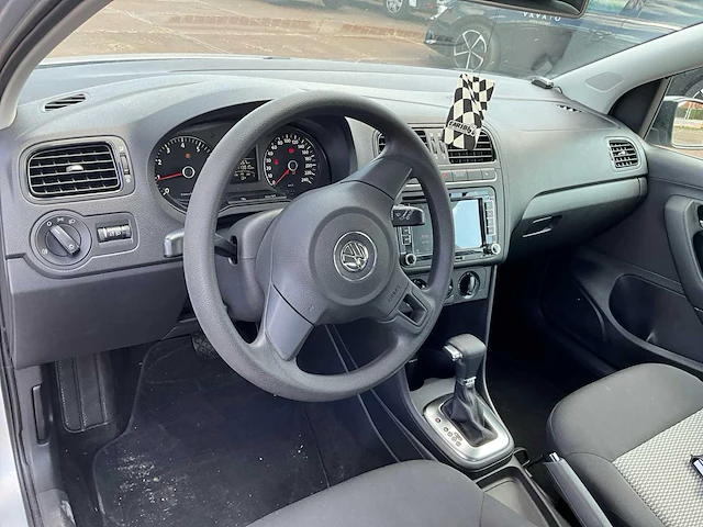2010 volkswagen polo personenauto - afbeelding 3 van  30