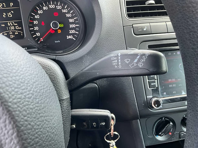 2010 volkswagen polo personenauto - afbeelding 8 van  30