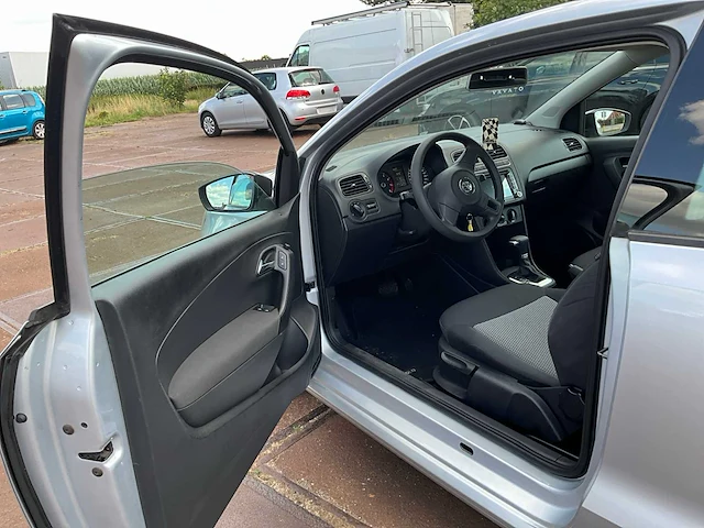 2010 volkswagen polo personenauto - afbeelding 30 van  30