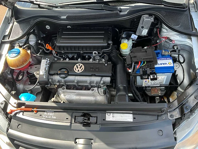 2010 volkswagen polo personenauto - afbeelding 19 van  31