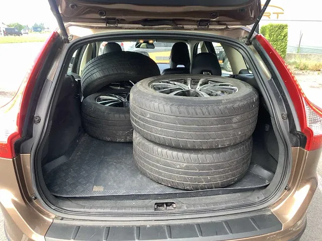 2010 volvo xc60 personenauto - afbeelding 31 van  34