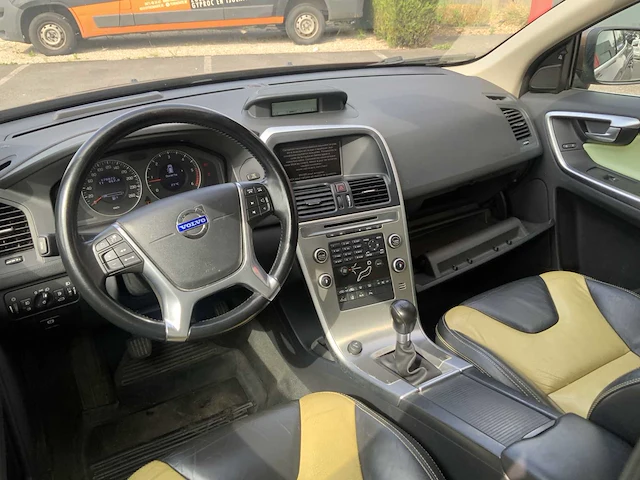 2010 volvo xc60 personenauto - afbeelding 6 van  34