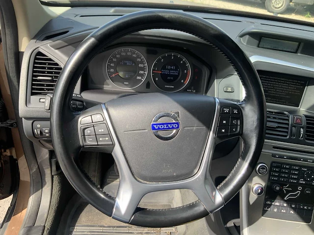 2010 volvo xc60 personenauto - afbeelding 8 van  34