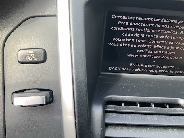 2010 volvo xc60 personenauto - afbeelding 16 van  34