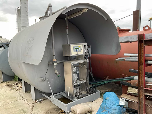 2010 wildri nv horizontale opslagtank met pomp - afbeelding 4 van  7