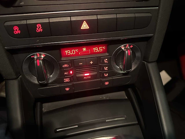 2011 - audi a3 - personenauto - afbeelding 18 van  35