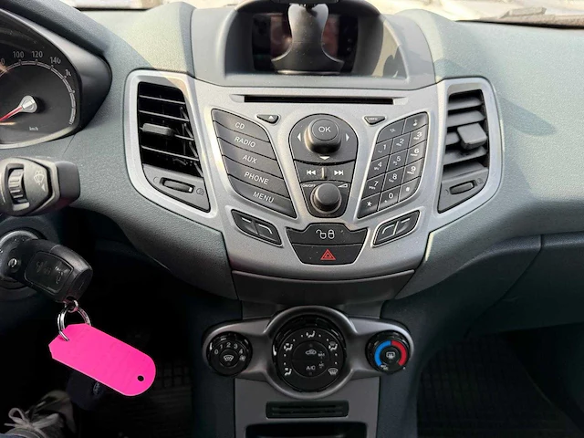 2011 - ford fiesta - personenauto - afbeelding 14 van  28