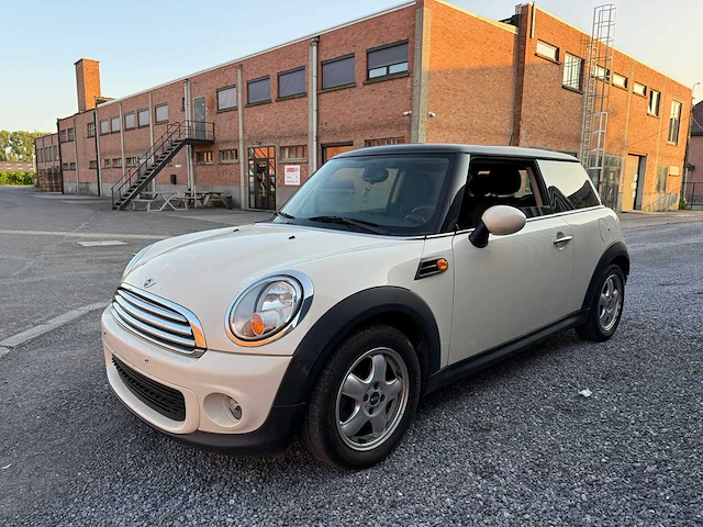 2011 - mini cooper d - personenauto - afbeelding 1 van  19