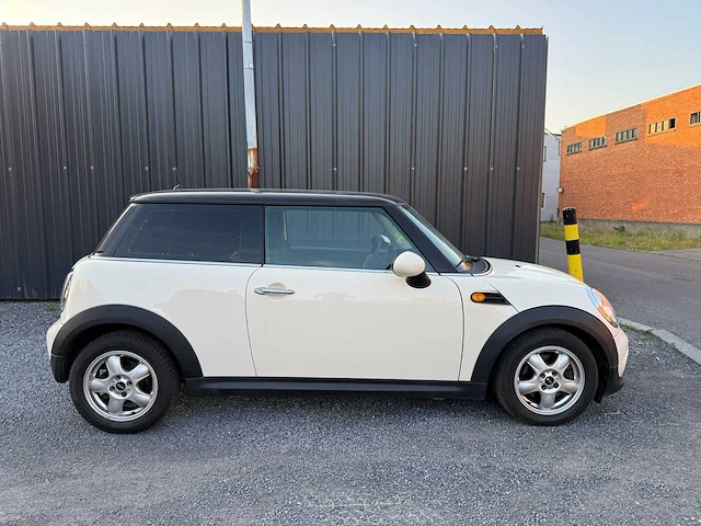 2011 - mini cooper d - personenauto - afbeelding 14 van  19