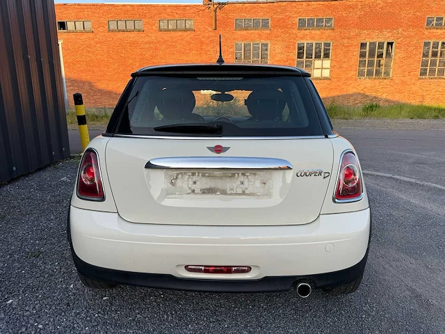 2011 - mini cooper d - personenauto - afbeelding 16 van  19