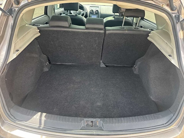 2011 - nissan qashqai - personenauto - afbeelding 42 van  42