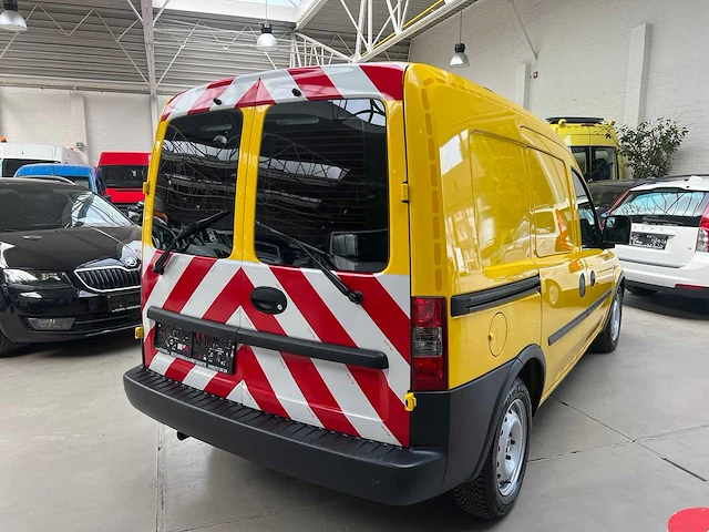 2011 - opel - combo - van - afbeelding 2 van  28