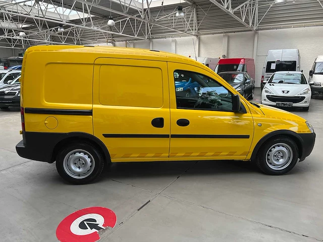 2011 - opel - combo - van - afbeelding 5 van  28