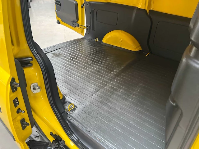 2011 - opel - combo - van - afbeelding 18 van  28