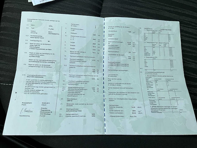 2011 - opel astra sports tourer - personenauto - afbeelding 27 van  33