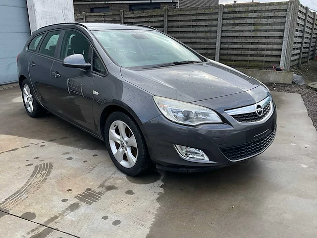 2011 - opel astra sports tourer - personenauto - afbeelding 23 van  33