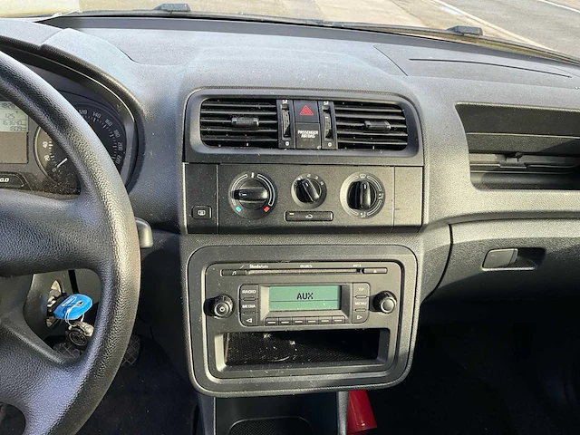 2011 - skoda fabia - personenauto - afbeelding 17 van  29