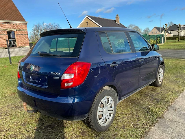 2011 - skoda fabia - personenauto - afbeelding 25 van  29