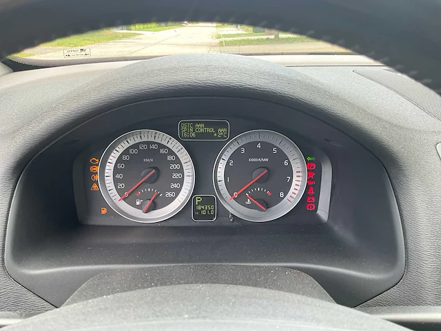 2011 - volvo c70 - car - afbeelding 18 van  51