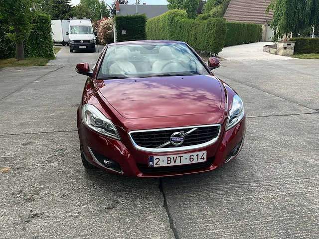 2011 - volvo c70 - car - afbeelding 32 van  51