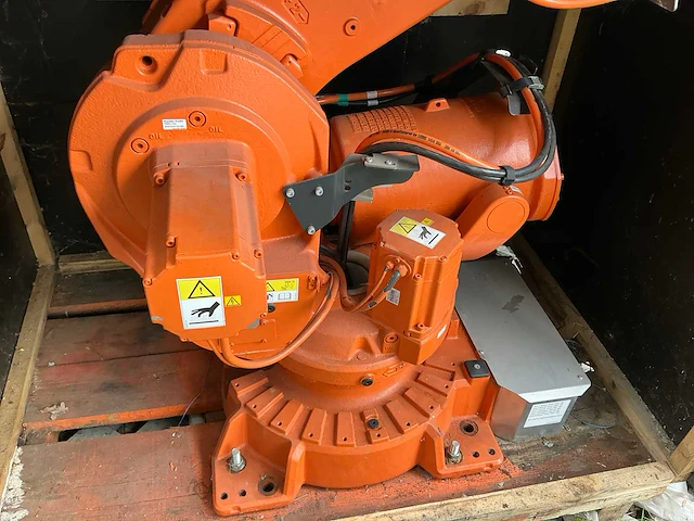 2011 abb irb 6640 m2004 industriële robot - afbeelding 6 van  17