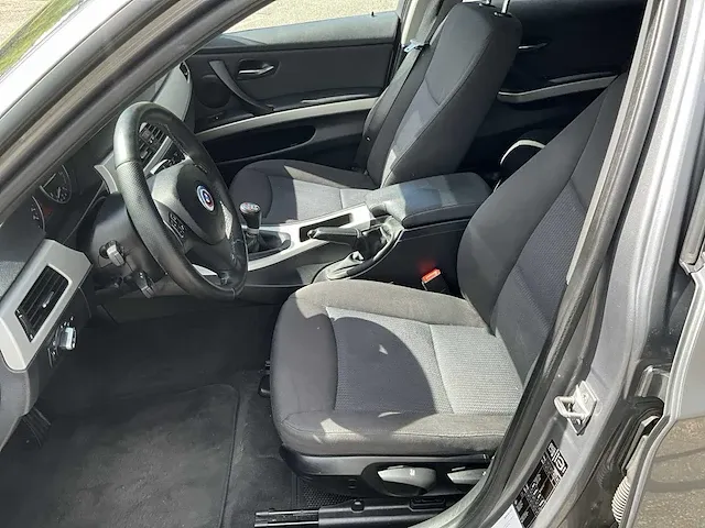 2011 bmw 318d - afbeelding 8 van  40