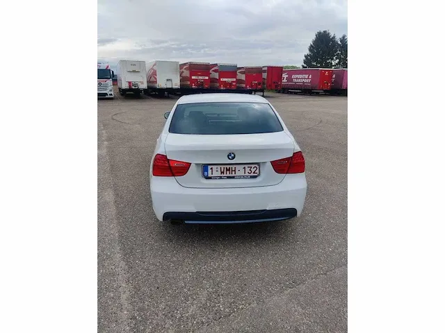 2011 bmw 318d - afbeelding 14 van  19