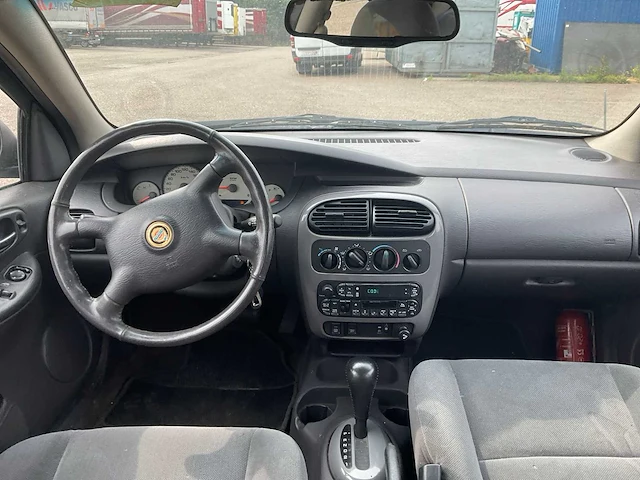 2011 chrysler neon 2.0 - afbeelding 10 van  25
