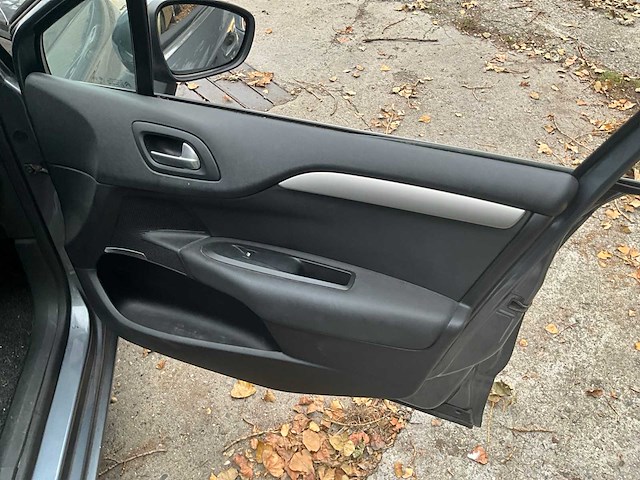 2011 citroën c4 - afbeelding 13 van  28