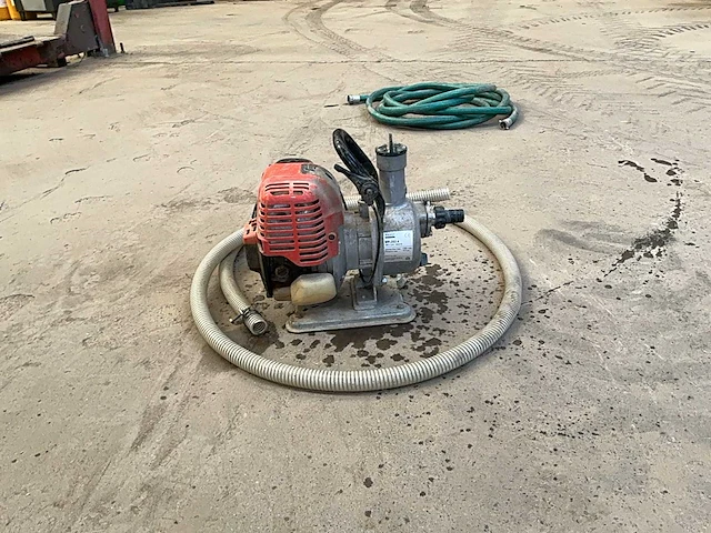 2011 dolmar mp 352.4 waterpomp - afbeelding 11 van  14
