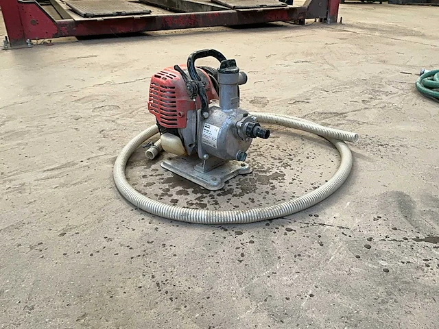 2011 dolmar mp 352.4 waterpomp - afbeelding 12 van  14