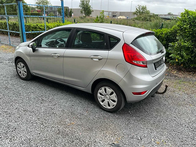 2011 ford fiësta - personenauto - afbeelding 22 van  28